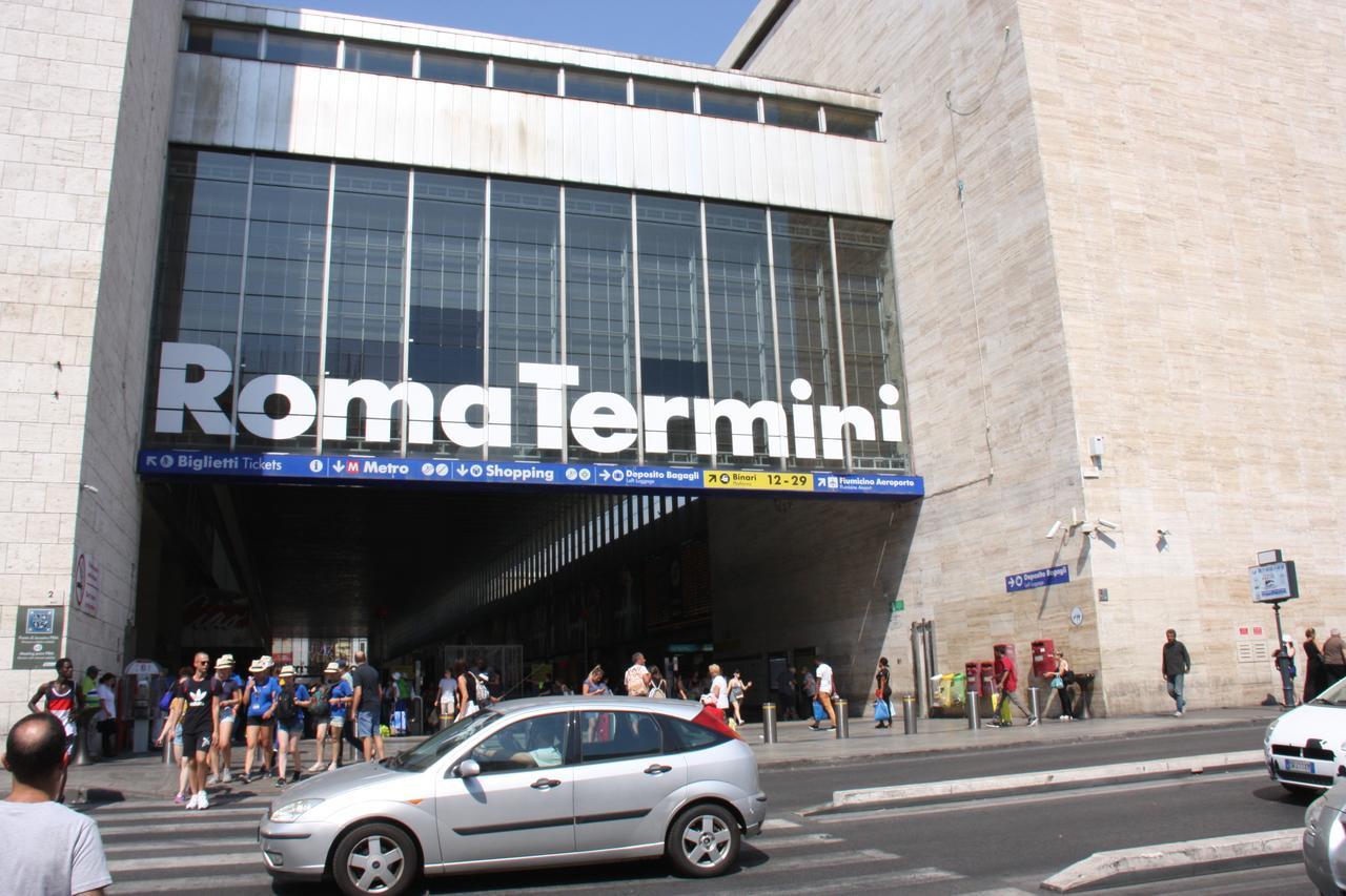 Roma Castle Termini Hotell Exteriör bild